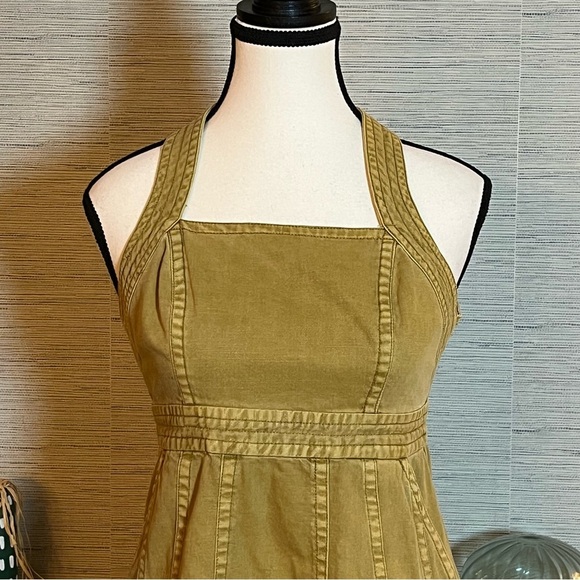 Anthropologie Pilcro Cross-Back Apron Pleated Dress Gold Woman's Size 00 - Picture 4 of 11